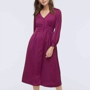 Long Sleeve V-Neck Midi Dress in Plum